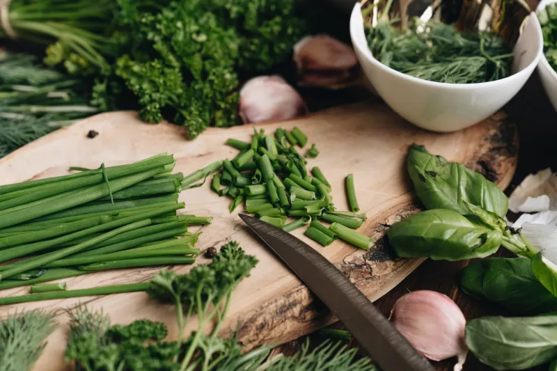 The Quiet Leaf That Runs the Whole Show: Why Daun Salam Is the Most Underestimated Ingredient in Indonesian Cooking